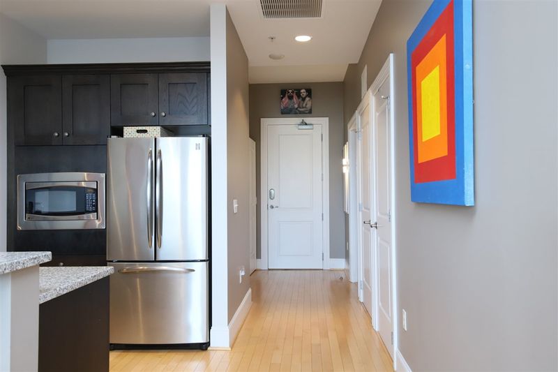 400 W North St #816, Raleigh, NC 27603