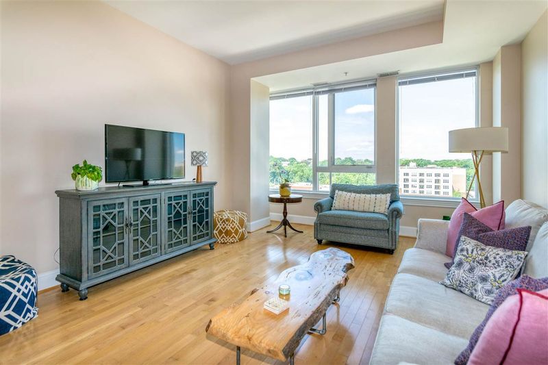 400 W North St #908, Raleigh, NC 27603
