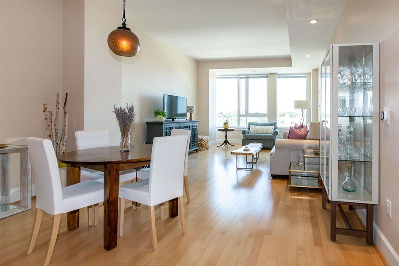 400 W North St #908, Raleigh, NC 27603