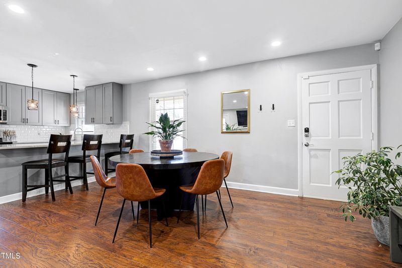 400 Northclift Dr, Raleigh, NC 27609