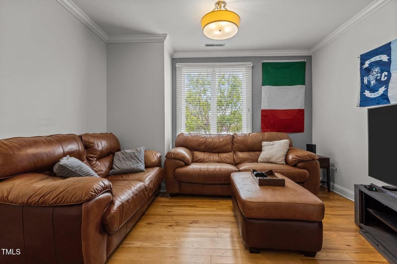 400 Rosemary St #104, Chapel Hill, NC 27516