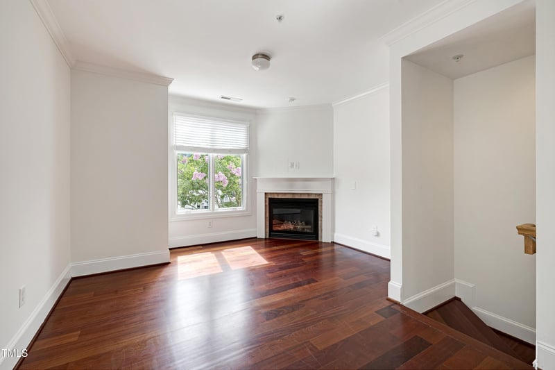 400 Rosemary St #114, Chapel Hill, NC 27516