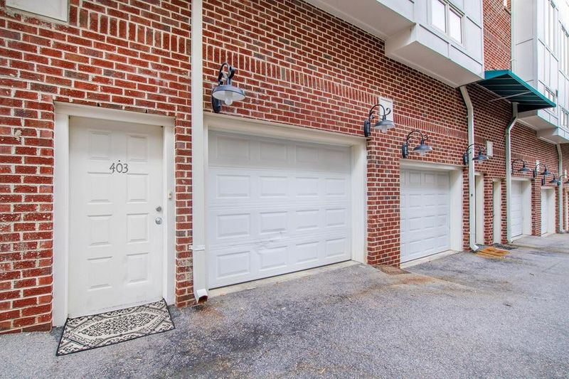 400 W Rosemary St #403, Chapel Hill, NC 27516