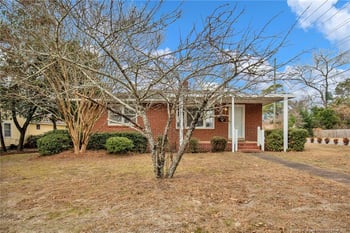 400 Roxie Ave, Fayetteville, NC 28304