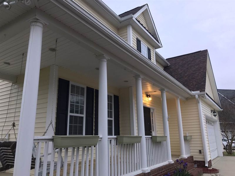 400 Spruce Meadows Ln, Willow Springs, NC 27592