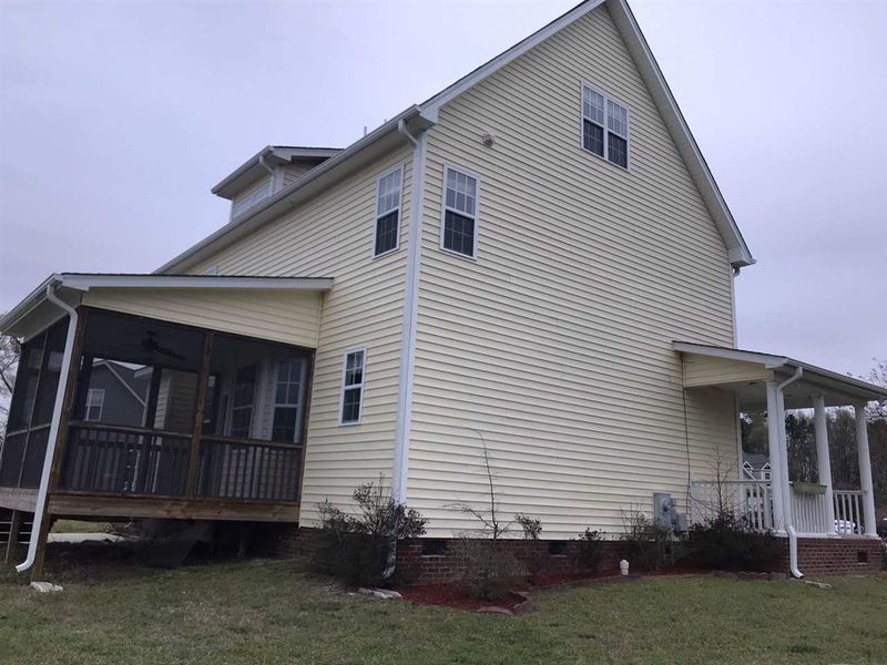 400 Spruce Meadows Ln, Willow Springs, NC 27592