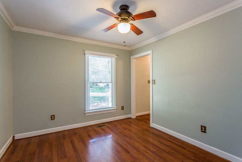 400 Tall Oaks Dr, Durham, NC 27713