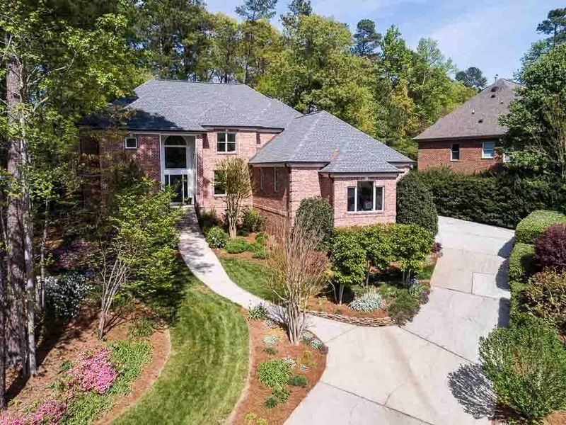 400 Tynemouth Dr, Cary, NC 27513