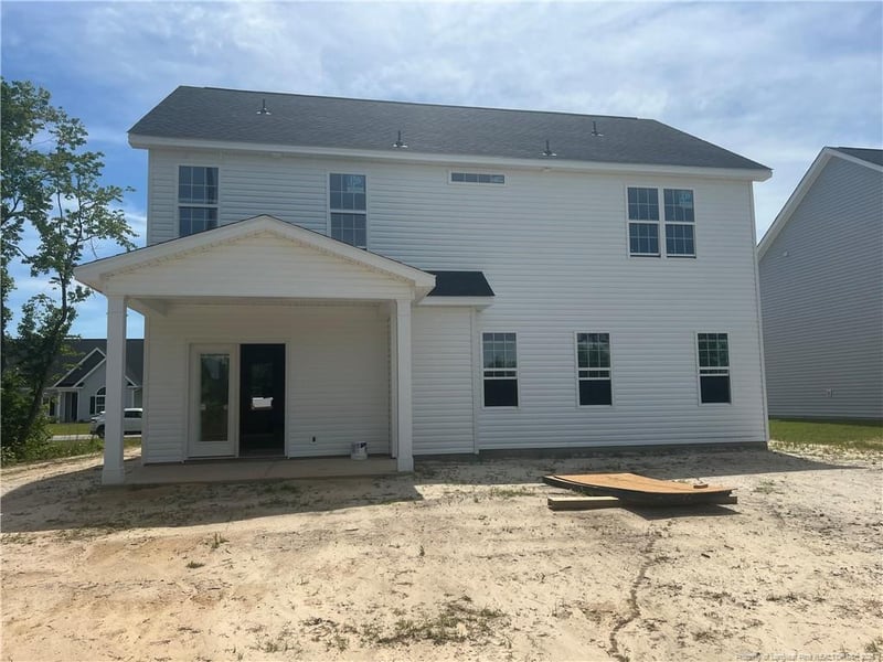 400 Whitestone Dr, Fayetteville, NC 28312