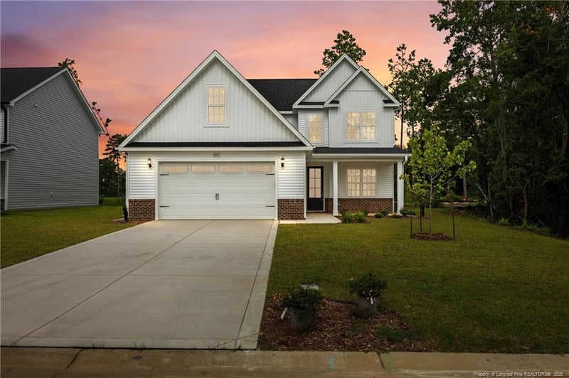 400 Whitestone Dr, Fayetteville, NC 28312