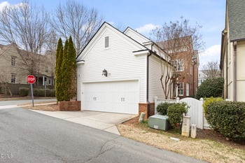 400 Winmore Ave, Chapel Hill, NC 27516