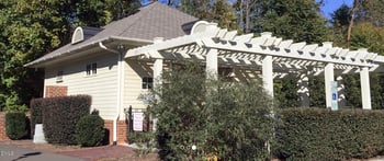 400 Winmore Ave, Chapel Hill, NC 27516