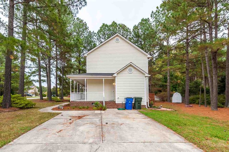 4000 Mangrove Dr, Raleigh, NC 27616