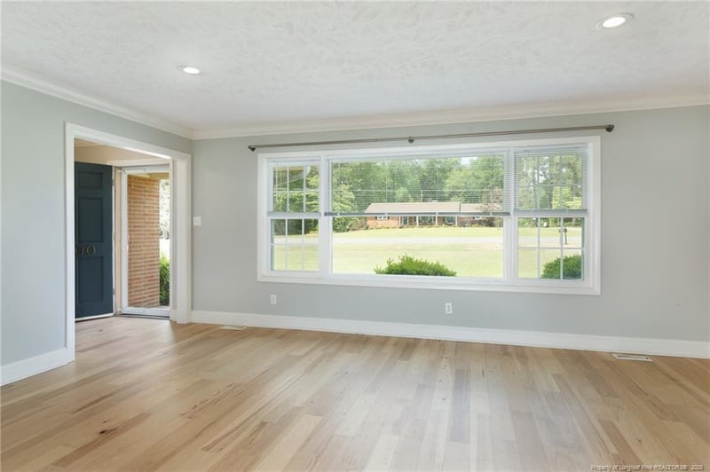 4000 Pleasant View Dr, Fayetteville, NC 28312