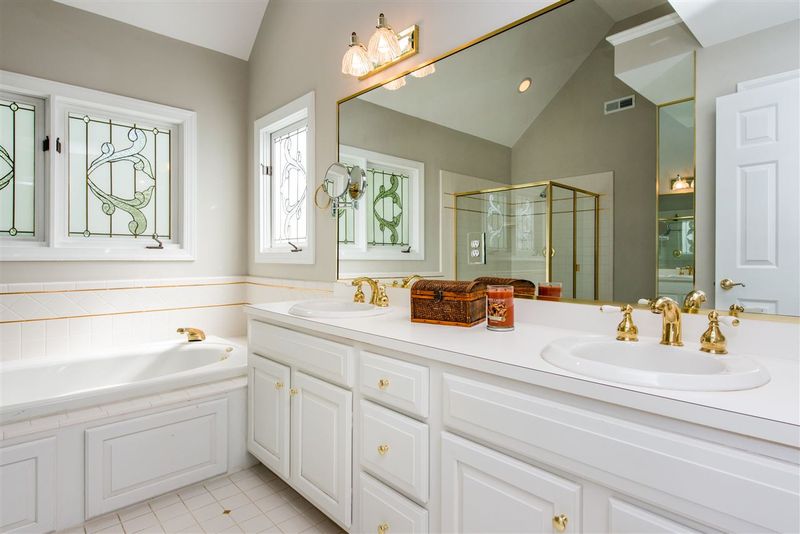 4000 Skipjack Ct, Raleigh, NC 27613