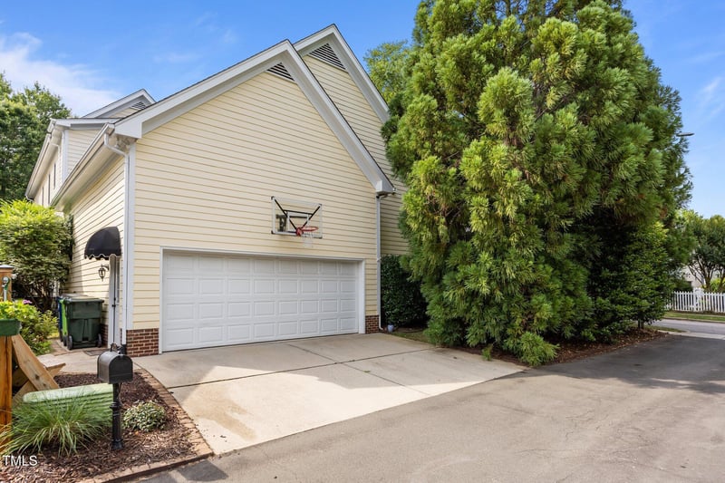 4001 Falls River Ave, Raleigh, NC 27614