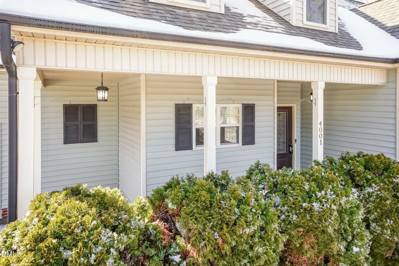 4001 Hopkins Trace Ln, Zebulon, NC 27597