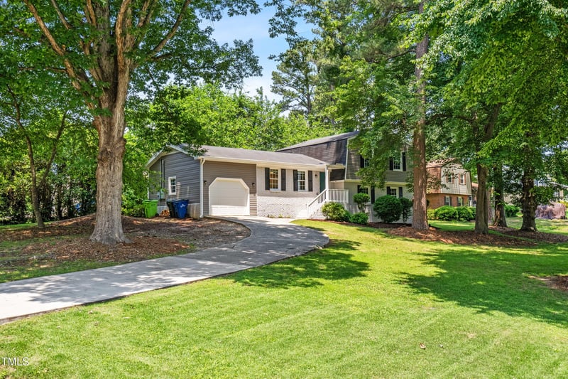 4001 Pin Oak Rd, Raleigh, NC 27604