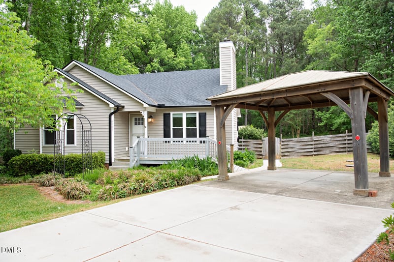 4001 Rockside Hills Dr, Raleigh, NC 27603