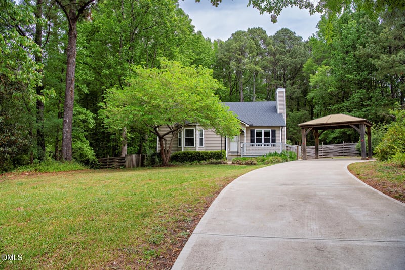 4001 Rockside Hills Dr, Raleigh, NC 27603