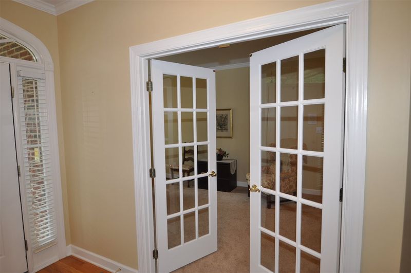 4001 Stone Summit Ln, Raleigh, NC 27603