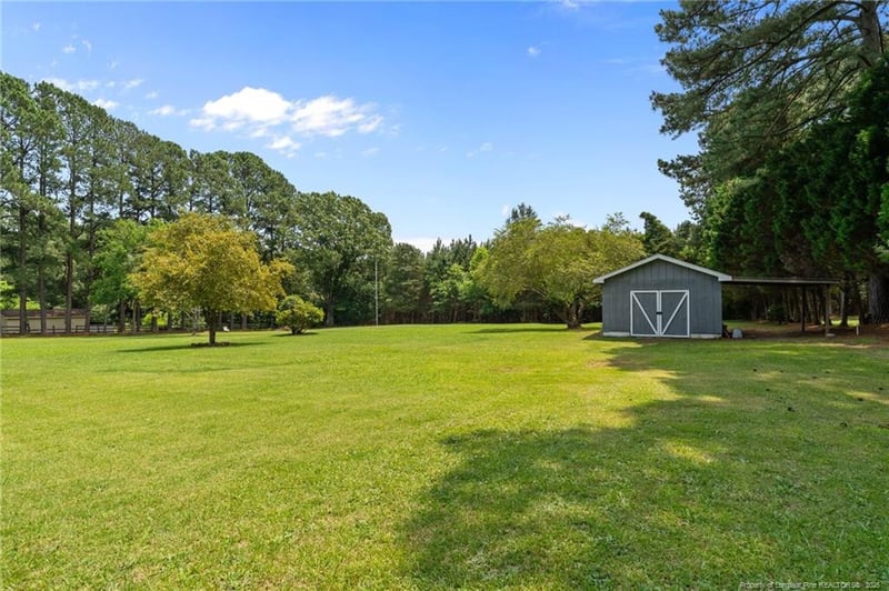 4001 Western Hills Dr, Sanford, NC 27330