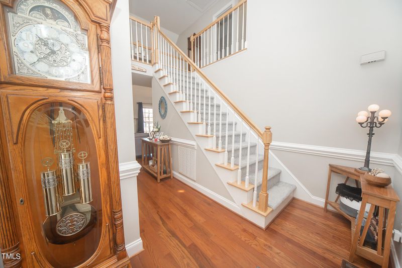 4002 Point Ct, Mebane, NC 27302