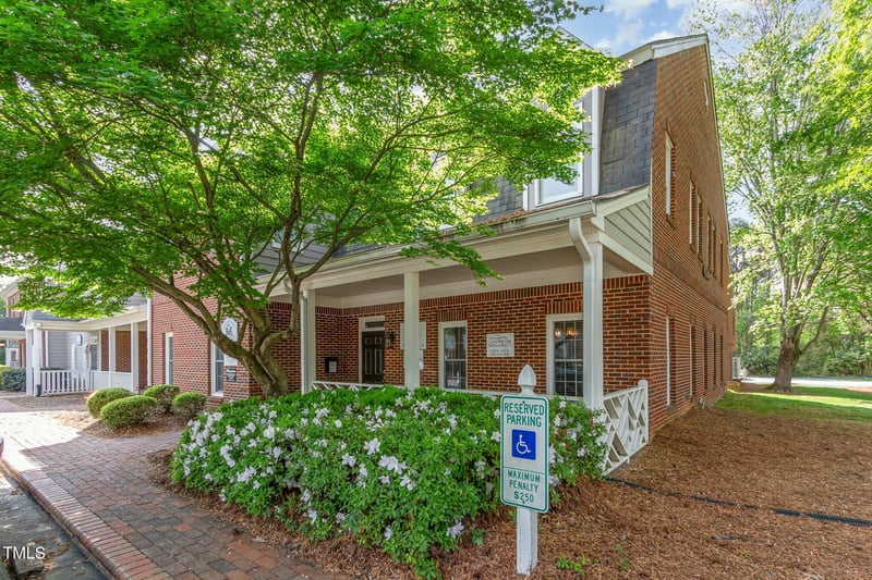 4004 Barrette Dr #101, Raleigh, NC 27609