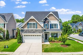 4004 Bostwyck Dr, Fuquay Varina, NC 27526
