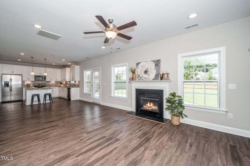 4004 Bostwyck Dr, Fuquay Varina, NC 27526
