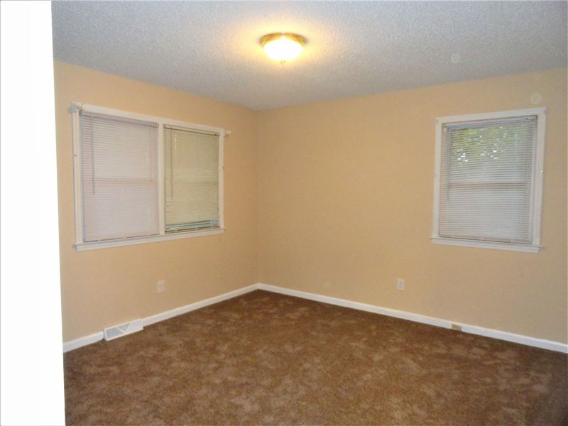 4004 Green Rd, Raleigh, NC 27604