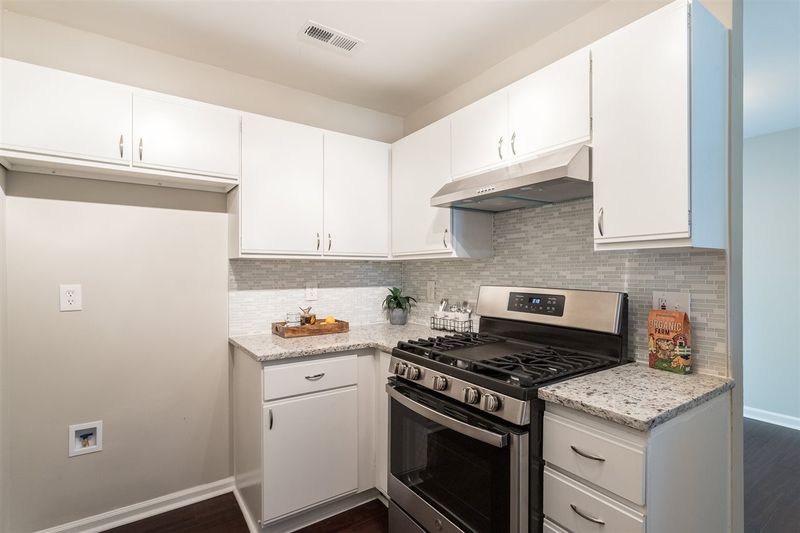 4004 Meriwether Dr, Durham, NC 27704