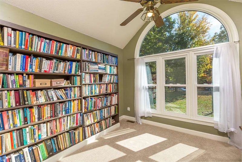4004 Sherlock Ct, Raleigh, NC 27613