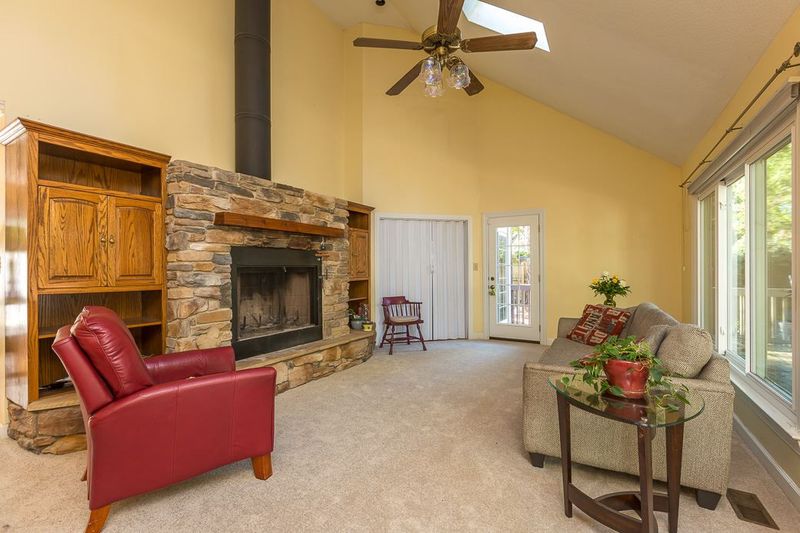 4004 Sherlock Ct, Raleigh, NC 27613
