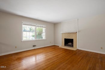 4005 Balsam Dr, Raleigh, NC 27612