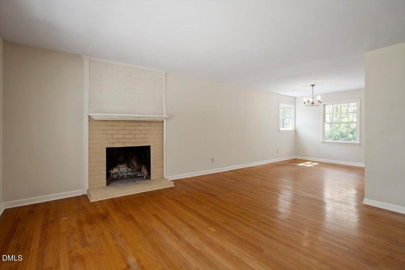 4005 Balsam Dr, Raleigh, NC 27612