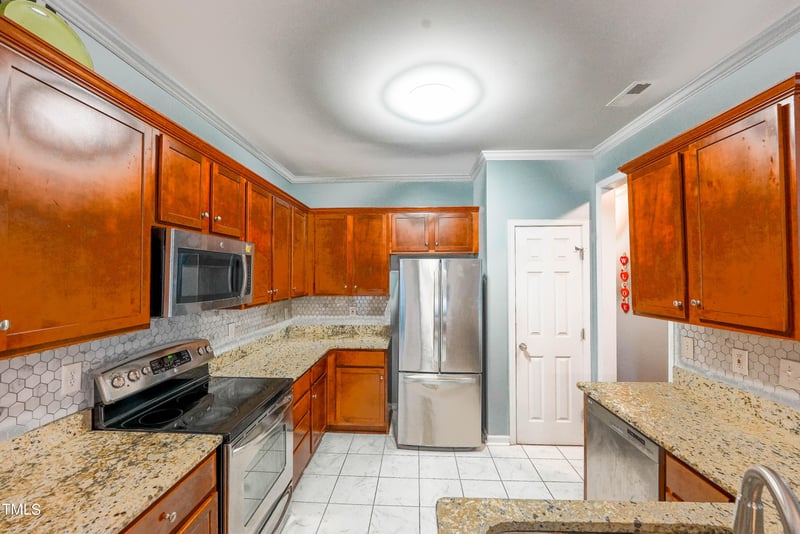 4005 Carolina Cherry Dr, Raleigh, NC 27610
