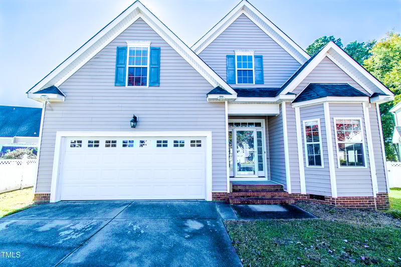 4005 Freesia Ct, Zebulon, NC 27597