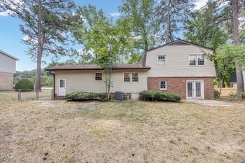 4005 Pin Oak Rd, Raleigh, NC 27604