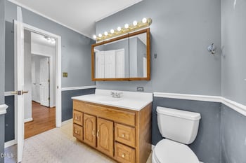 4005 Pin Oak Rd, Raleigh, NC 27604