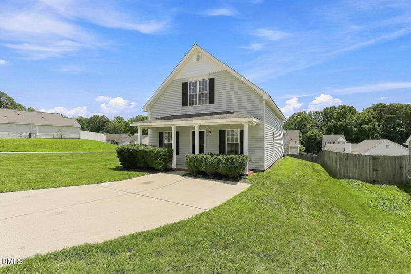 4005 Scofield Dr, Raleigh, NC 27610