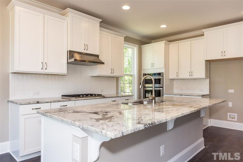 4005 Windflower Ln, Raleigh, NC 27612