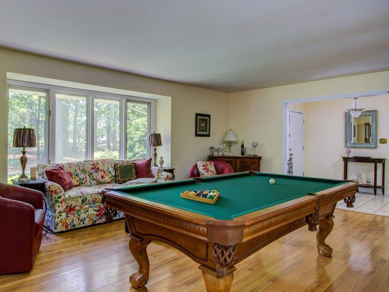 4006 Oak Hill Rd, Chapel Hill, NC 27514