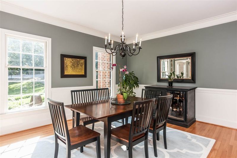 4007 Brownstone Ct, Raleigh, NC 27609