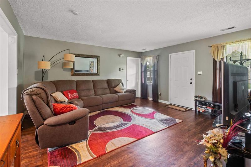 4007 Ludgate Dr, Durham, NC 27713