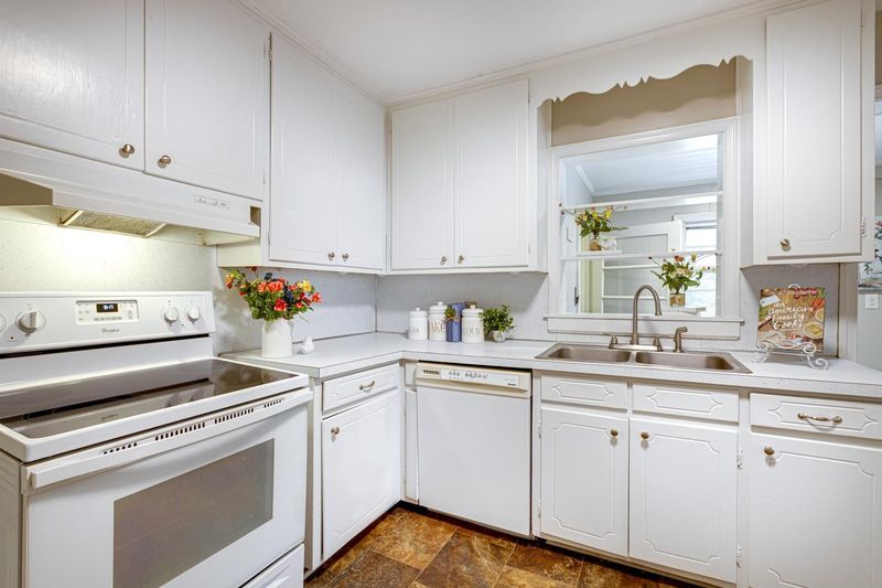 4008 Cheek Rd, Durham, NC 27704