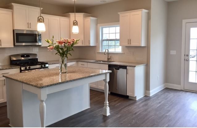 4008 Freemark Ln, Fuquay Varina, NC 27526