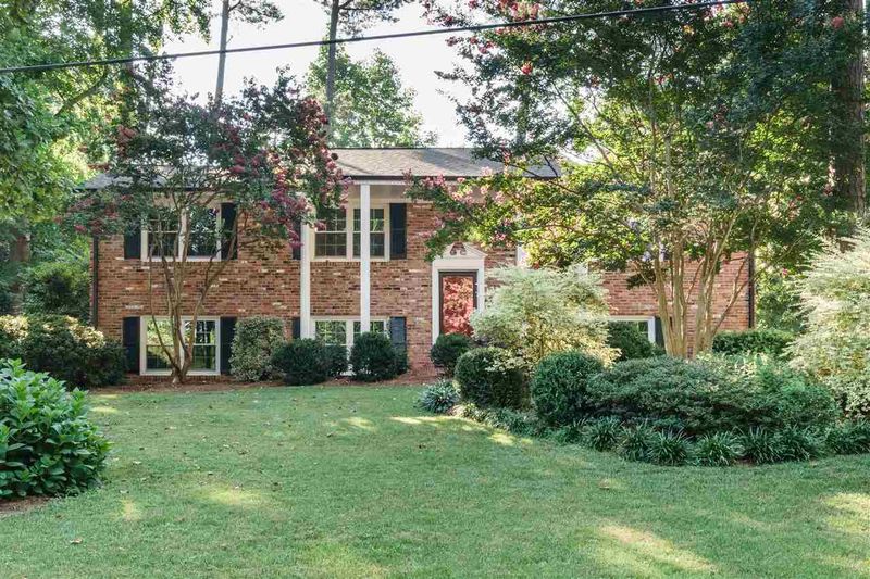 4008 Huckleberry Dr, Raleigh, NC 27612