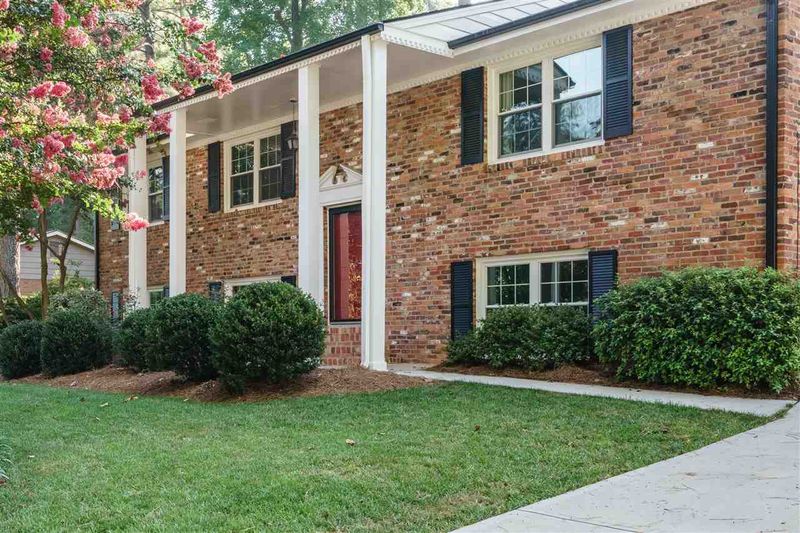 4008 Huckleberry Dr, Raleigh, NC 27612