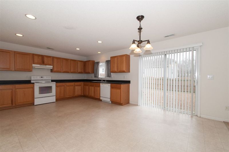 4008 Oatgrass Ln, Raleigh, NC 27604